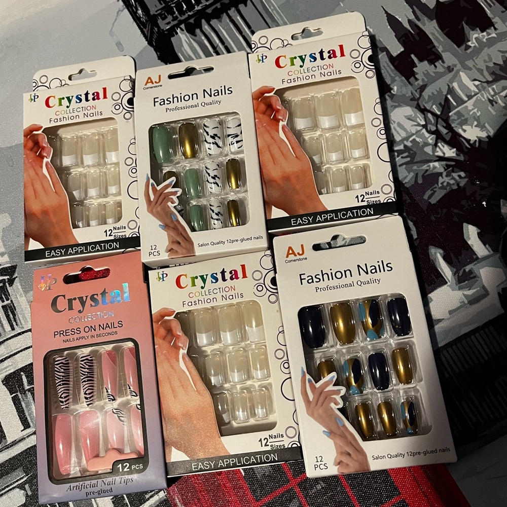 Press On Fashion Nails!